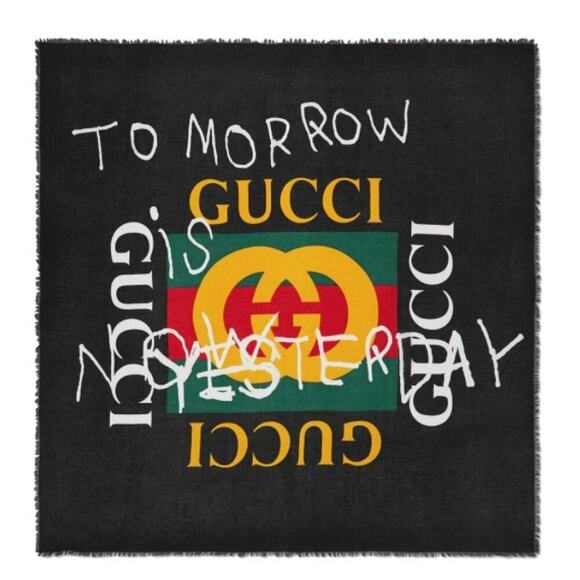NWT Gucci Printed Shawl Scarf - Picture 1 of 11